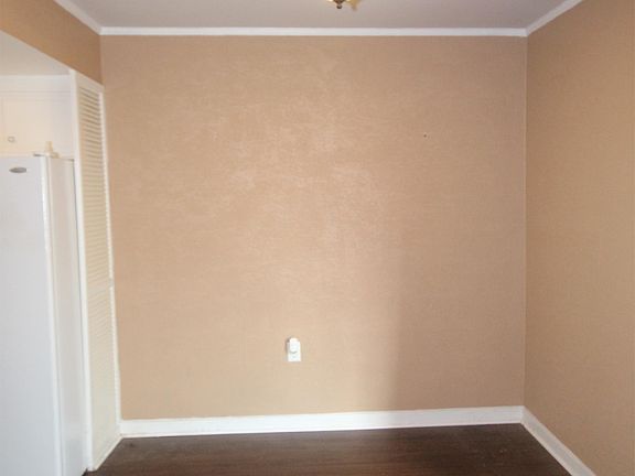 5th image of 3706 E North St Unit 1