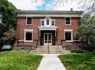 6910 W Wisconsin Ave, Wauwatosa, WI 53213