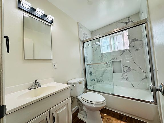 3rd image of 1156 Santa Clara St #2B