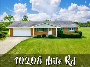 10208 Mile Rd, New Lebanon, OH 45345