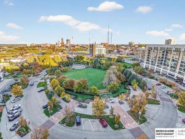 200 S 31st Ave APT 4408, Omaha, NE 68131