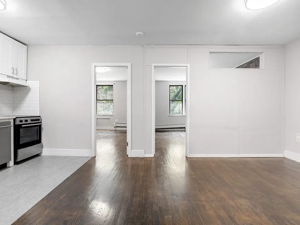 416 W 23rd St #3C