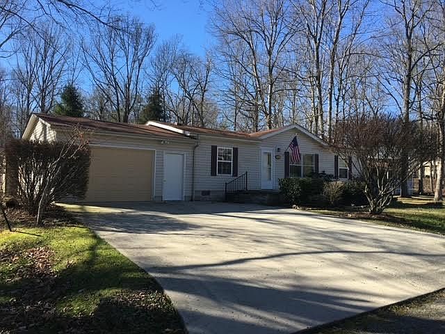 1st image of 120 Hampshire Ln
