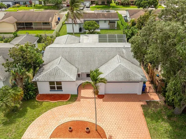 8970 Johnson St, Pembroke Pines, FL 33024