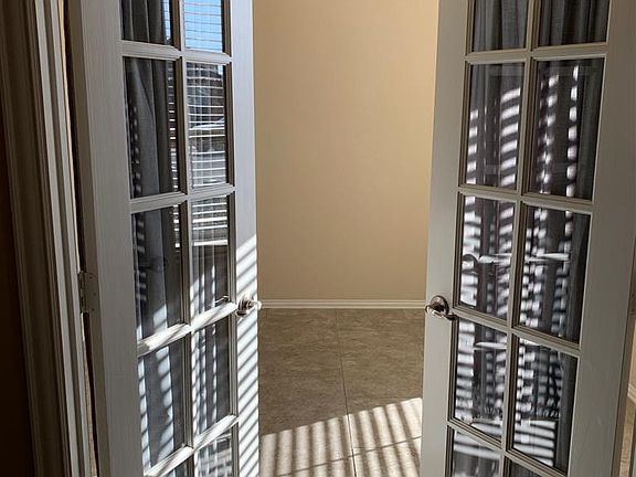 4th image of 6608 Victory Pkwy