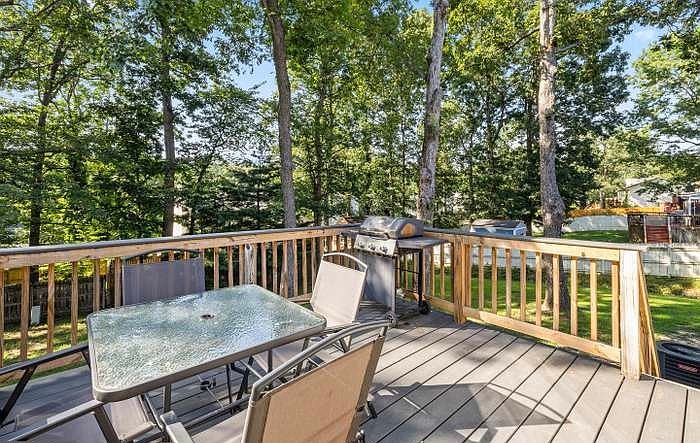 1st image of 10612 Holleybrooke Dr #1