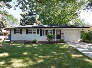 1816 Evergreen St, St Charles, IL 60174