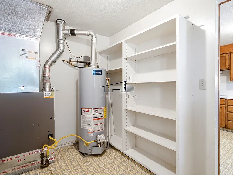 4850 S Duplex — Photo 13