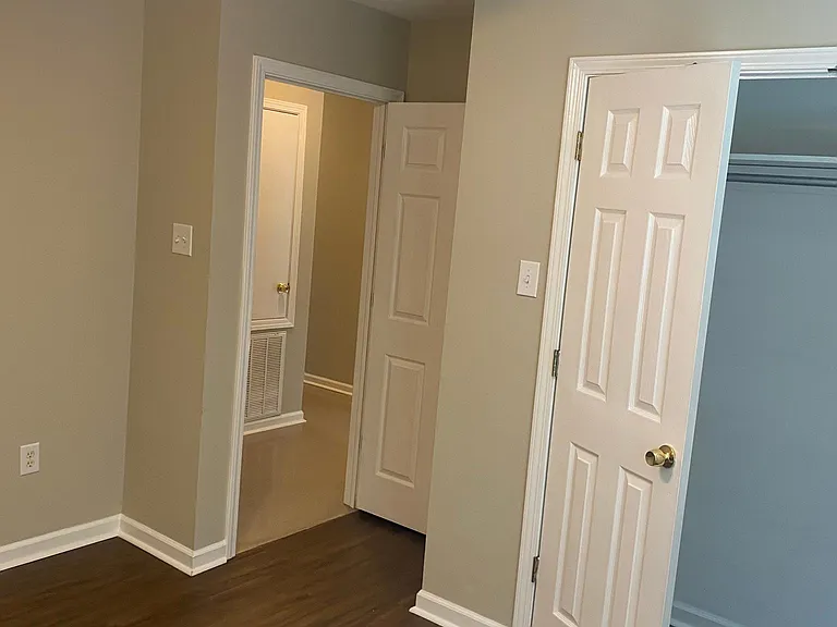 2704 Cypress St — Photo 13