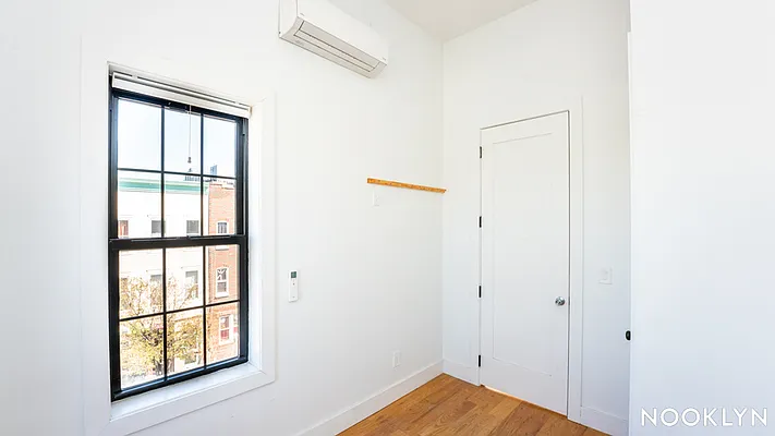 Rented by Nooklyn NYC LLC | media 24