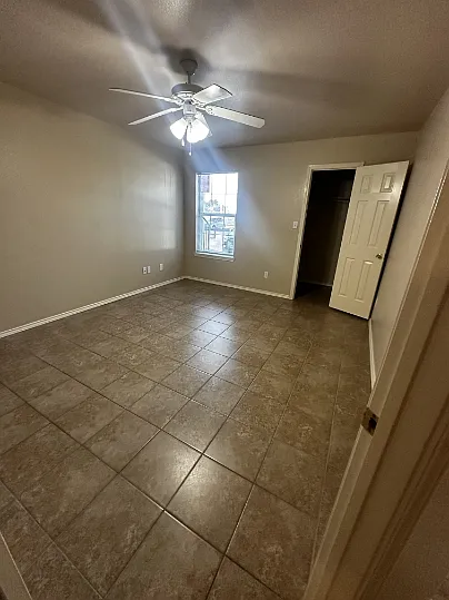 Redbud Place Apartments — Photo 23