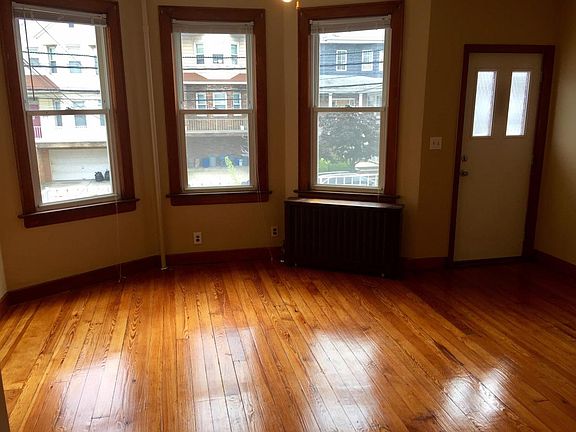 Entrance and living room