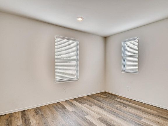 2nd image of 7512 E Flower Ave