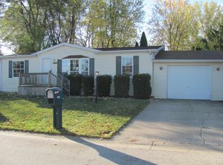 5383 Mahogany Ln, Roscoe, IL
