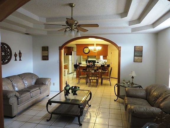 3rd image of 113 Jessica Jane Ave