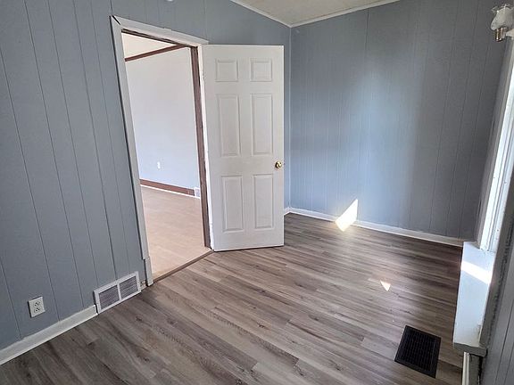 3rd image of 612 E 14th St #1