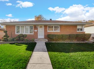 942 N Sumner St, Addison, IL 60101