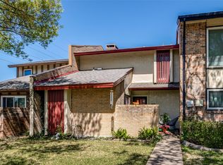 2031 Town Pl, Garland, TX