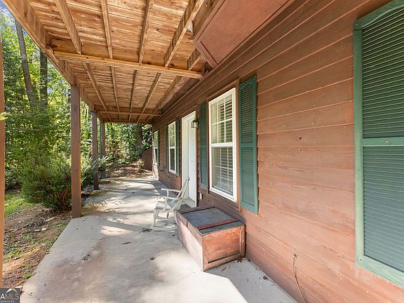 5th image of 1014 Alpine Dr