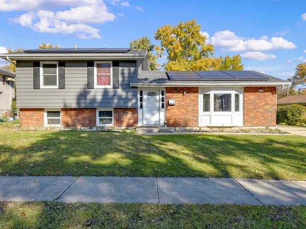 4240 176th St, Country Club Hills, IL 60478