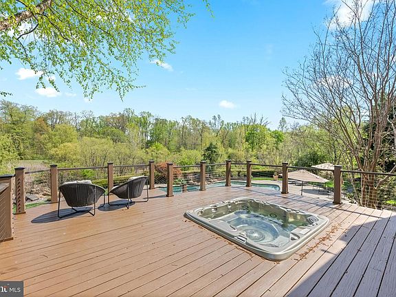 4th image of 56 Lily Pond Ln