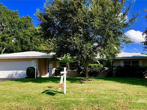 2nd image of 2111 Lanai Ave