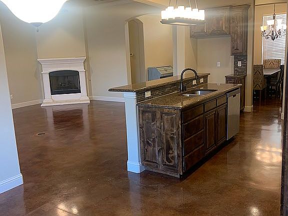 2nd image of 512 Claire Ct