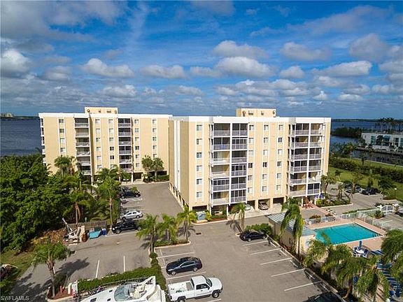2nd image of 2885 Palm Beach Blvd #107