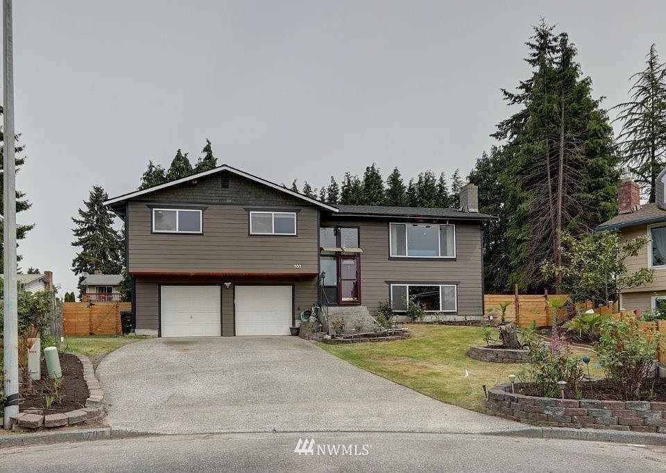 1st image of 707 91st Pl SE
