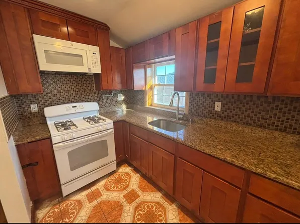 (undisclosed Address), South Ozone Park, NY 11420