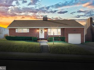 30 Patrick Ave, Littlestown, PA 17340