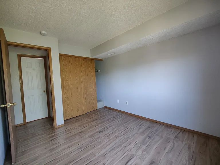 1075 S Elkhart Way #301 — Photo 4
