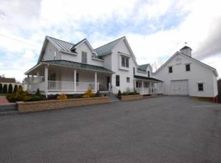 262 Mayall Rd APT 2, Gray, ME 04039