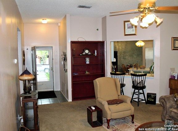 4th image of 10315 Cedarbend Dr