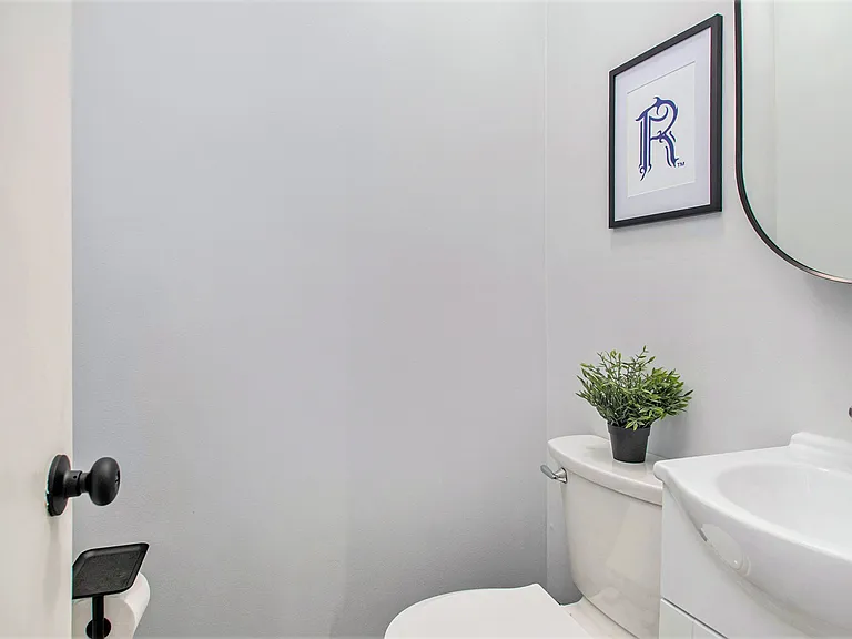 1160 Helmen Dr — Photo 12