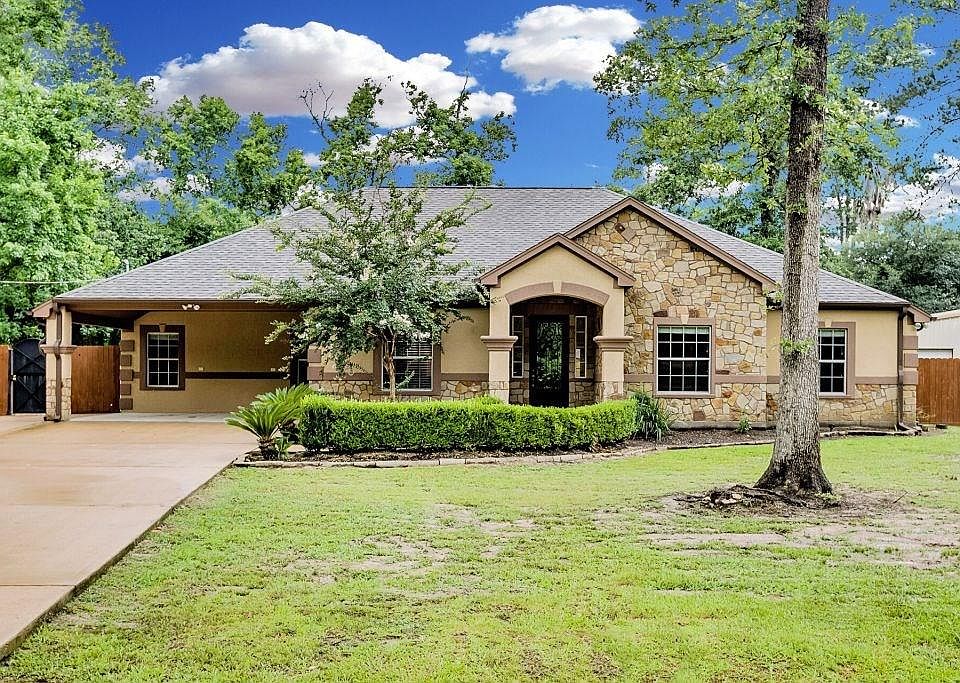 1st image of 20670 Lakeside Dr