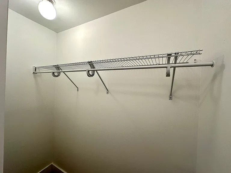 111 Alice St — Photo 17