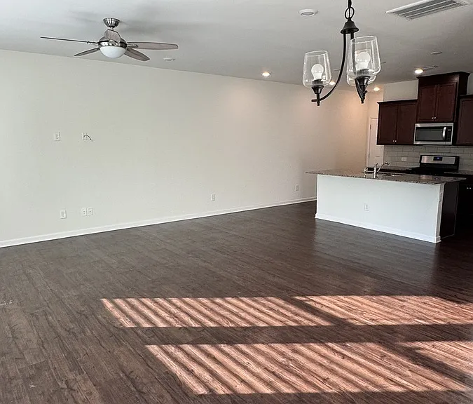 1715 Clayfire Dr — Photo 3