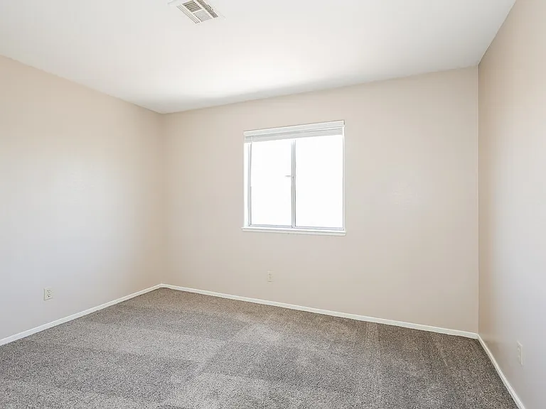 7512 Hickory Hills Dr — Photo 14