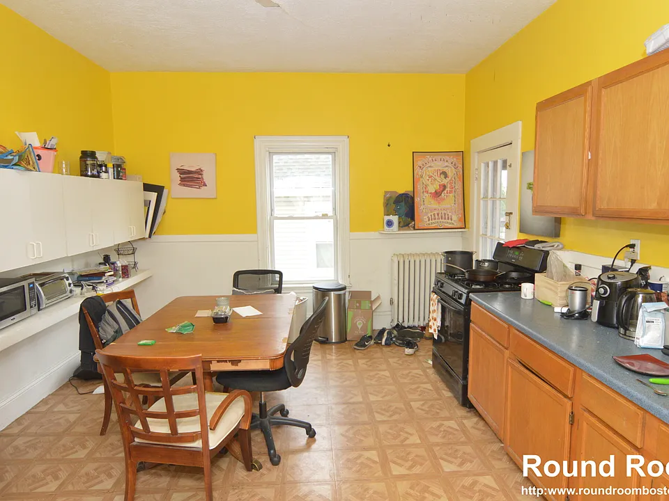 32 Linden St #2