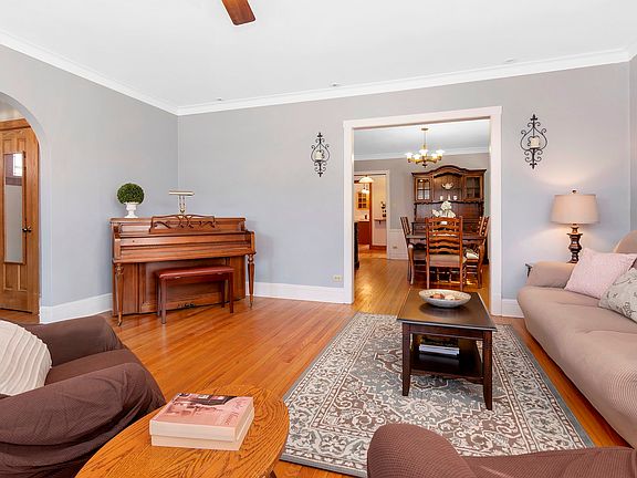 4th image of 1116 Hayes Ave