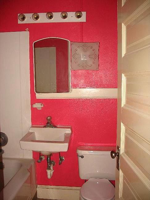 2nd image of 1849 C St APT 6
