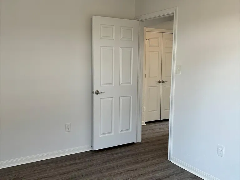4714 Ward St #10 — Photo 12