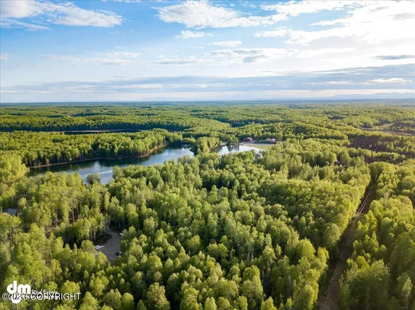 15824 Jubilee Dr E, Talkeetna, AK 99676