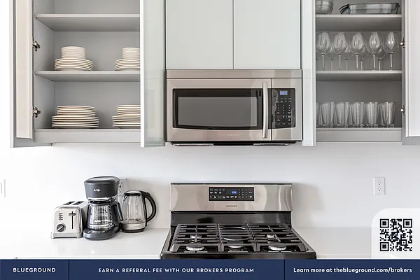 Rented by The Blueground | media 16