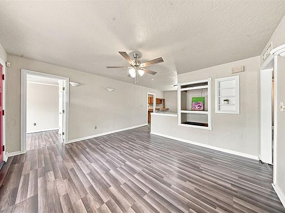 5th image of 1405 Carlisle Ct
