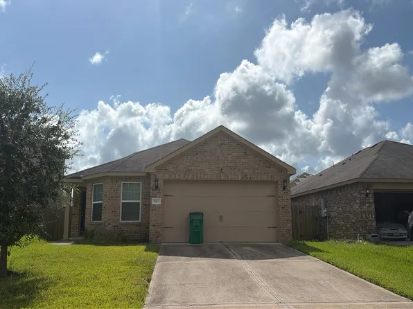 9415 Opal Gates Dr, Iowa Colony, TX 77583