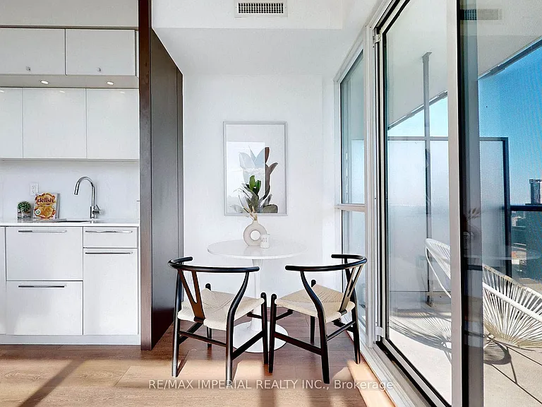 15 Grenville St #2803 — Photo 15