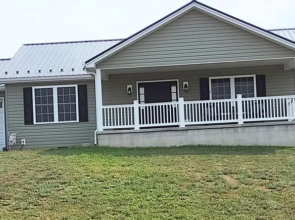 225 W Wanda St, Stanley, VA 22851
