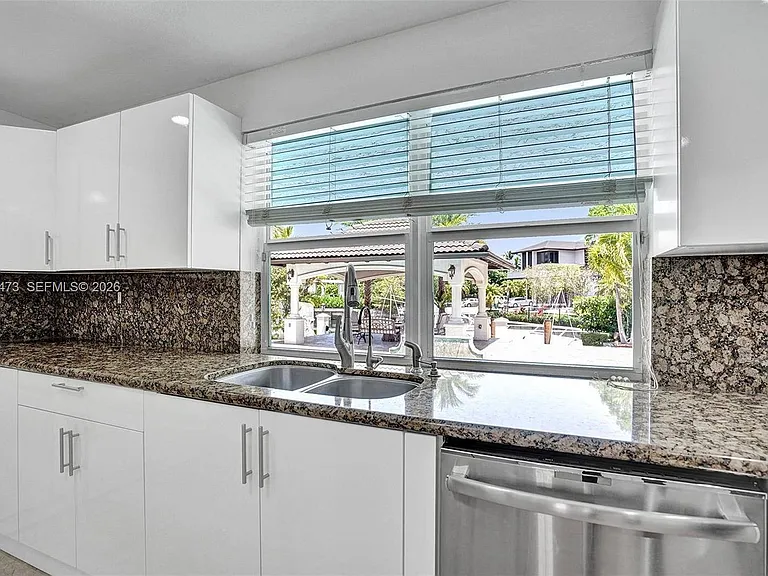 13105 Biscayne Island Ter — Photo 22